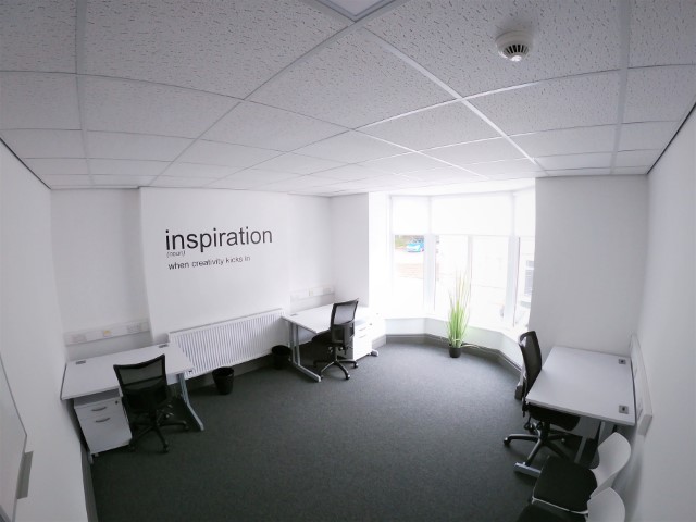Serviced office to let in Buxton (O2)